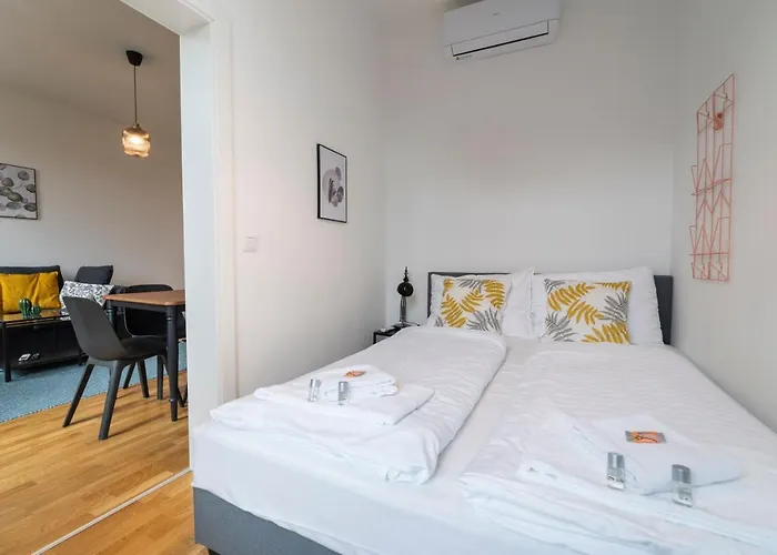 Dietrich Apartment I Levestate